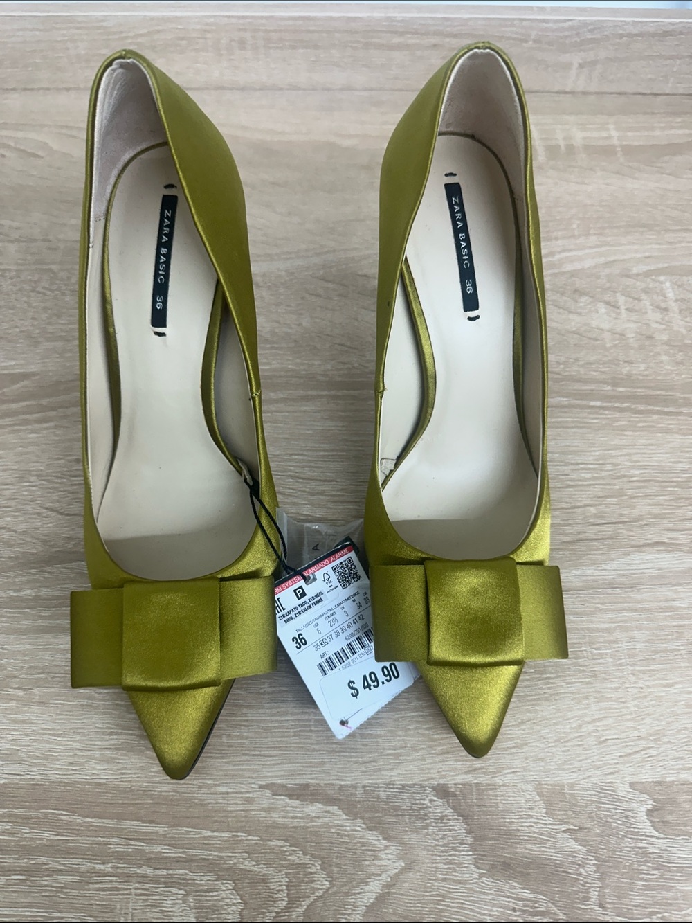 Zara Basics Olive Green Bow Pointed Toe Pumps